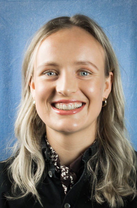 en person med blondt hår